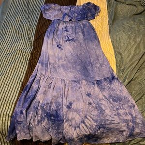 Off the shoulder maxi dress